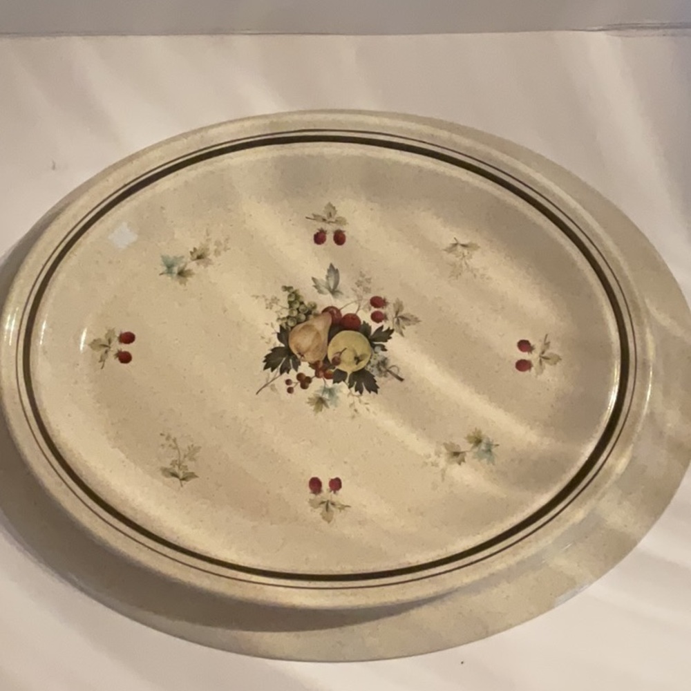 Royal Doulton Lambethware Cornwall oval serving platters. - Picture 5 of 8